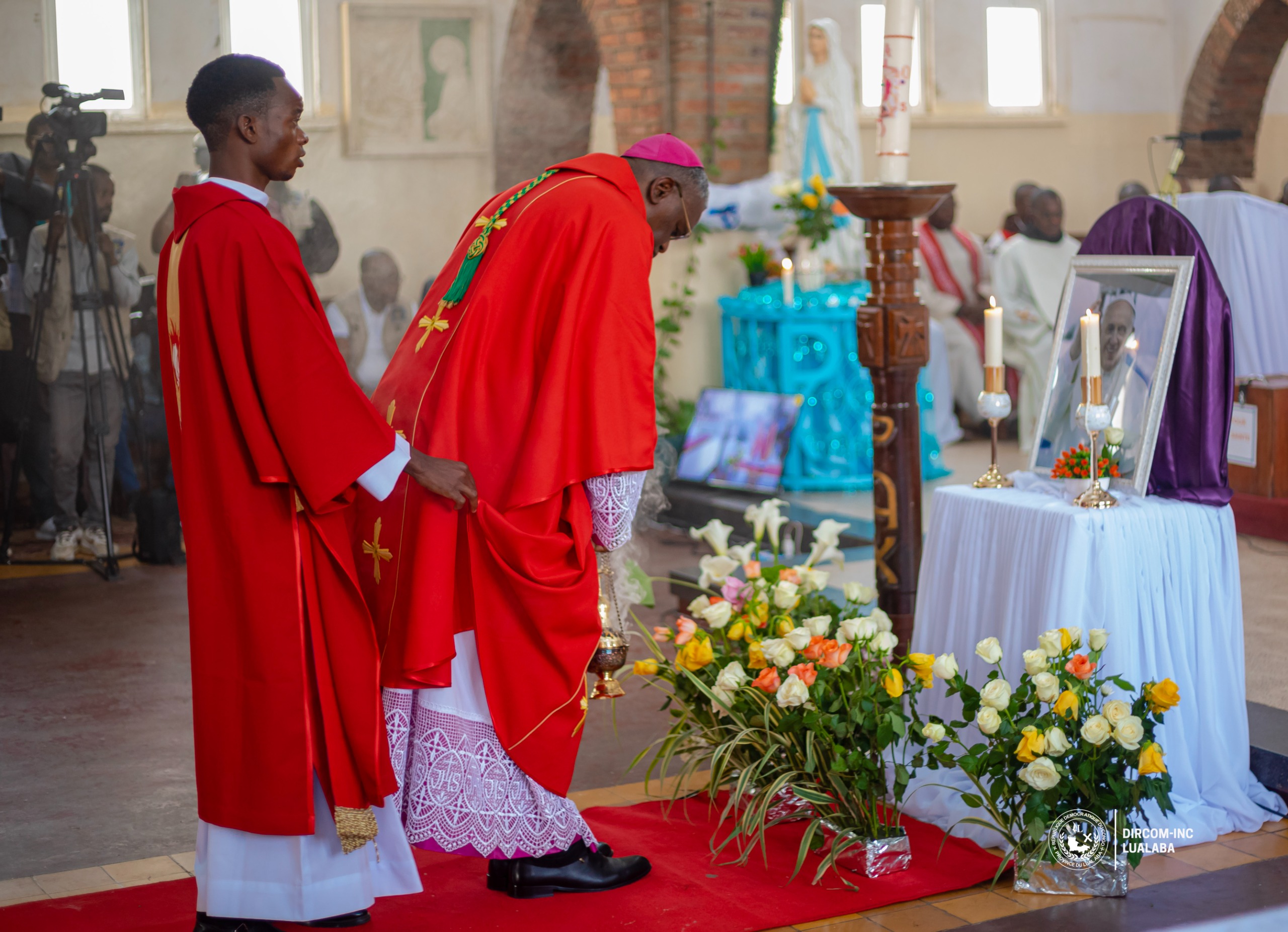 LUALABA-RELIGION :  FIFI MASUKA SAINI PARTICIPE A LA MESSE DE REQUIEM EN MEMOIRE DE PAPE FRANÇOIS